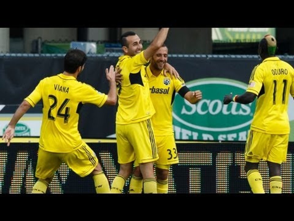 GOAL: Higuain chips Bendik from outside the box | Columbus Crew vs Toronto FC