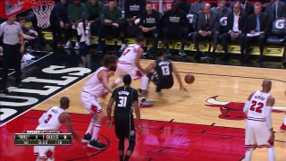 Michael Carter-Williams Over The Shoulder Pass To Wade!   12.31.16-ea8rvjzMtxs
