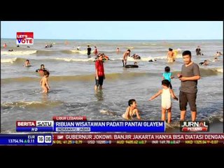 Pantai Glayem Indramayu Diserbu Wisatawan