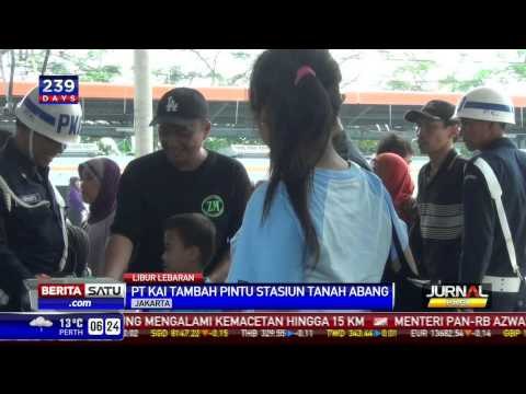 PT KAI Tambah Pintu Stasiun Tanah Abang