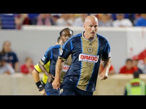 GOAL: Conor Casey sends Nielsen's rebound in the net | Sporting Kansas City vs Philadelphia Union