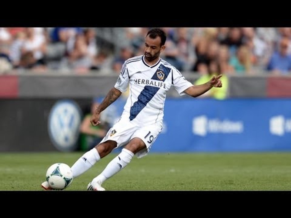 GOAL: Juninho ties the game with a brilliant free kick | LA Galaxy vs Seattle Sounders
