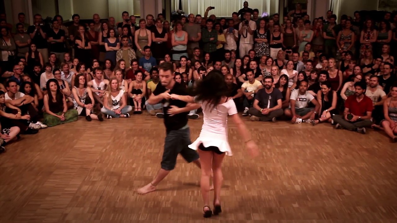 Baile increible de Forro | NoesFAKE.COM