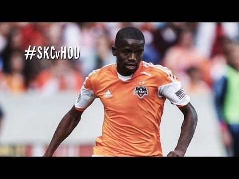 GOAL: Garcia stuns Sporting Park three minutes in | Sporting Kansas City vs. Houston Dynamo
