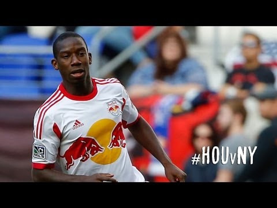 GOAL: Bradley Wright-Phillips finishes off bad bounce in the box | Houston Dynamo vs. NY Red Bulls