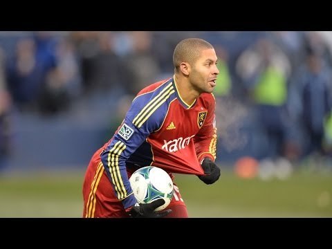 Alvaro Saborio opening goal at 2013 MLS Cup
