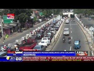 Download Video: Puluhan Lapak Pasar Gembrong Dibongkar