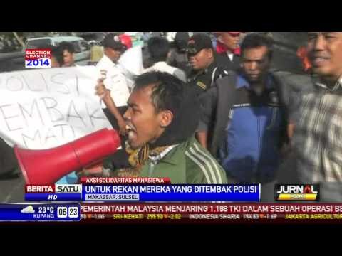 Demo Penembakan Mahasiswa di Makassar Diwarnai Saling Dorong