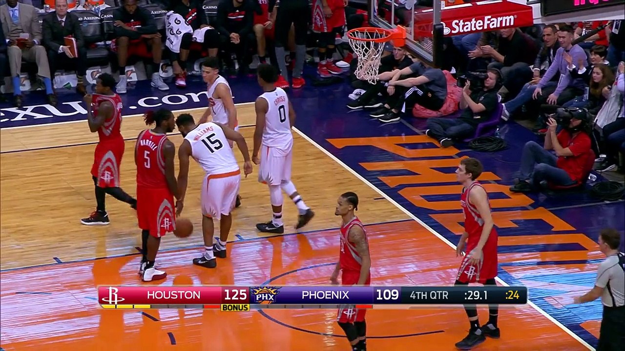 Devin Booker with the Fierce Baseline Slam _ 12.21.16-lKS046ky9VE