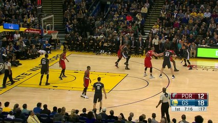 Durant Gets By Defender and Throws It Down _ 12.17.16-RWIvnTbzmIk