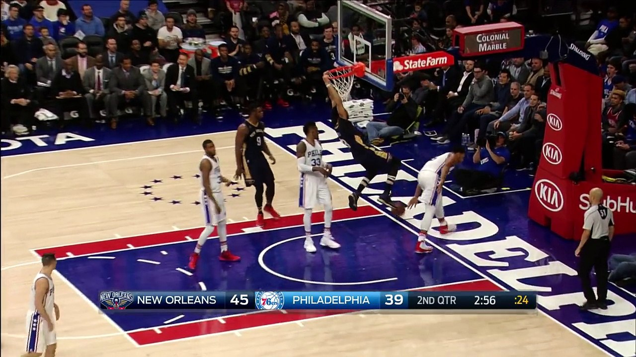 Frazier Drops Dime, Davis Slams on Okafor _ 12.20.16-rdqvRwhRGJ8