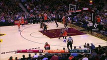 LeBron James No Look To Richard Jefferson For 2 Hand Reverse Dunk _  12.09.16-8jJGjzKPuHg