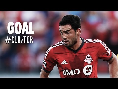 GOAL: Gilberto makes his way to the front and beautifully curls it in | Columbus Crew vs. Toronto FC