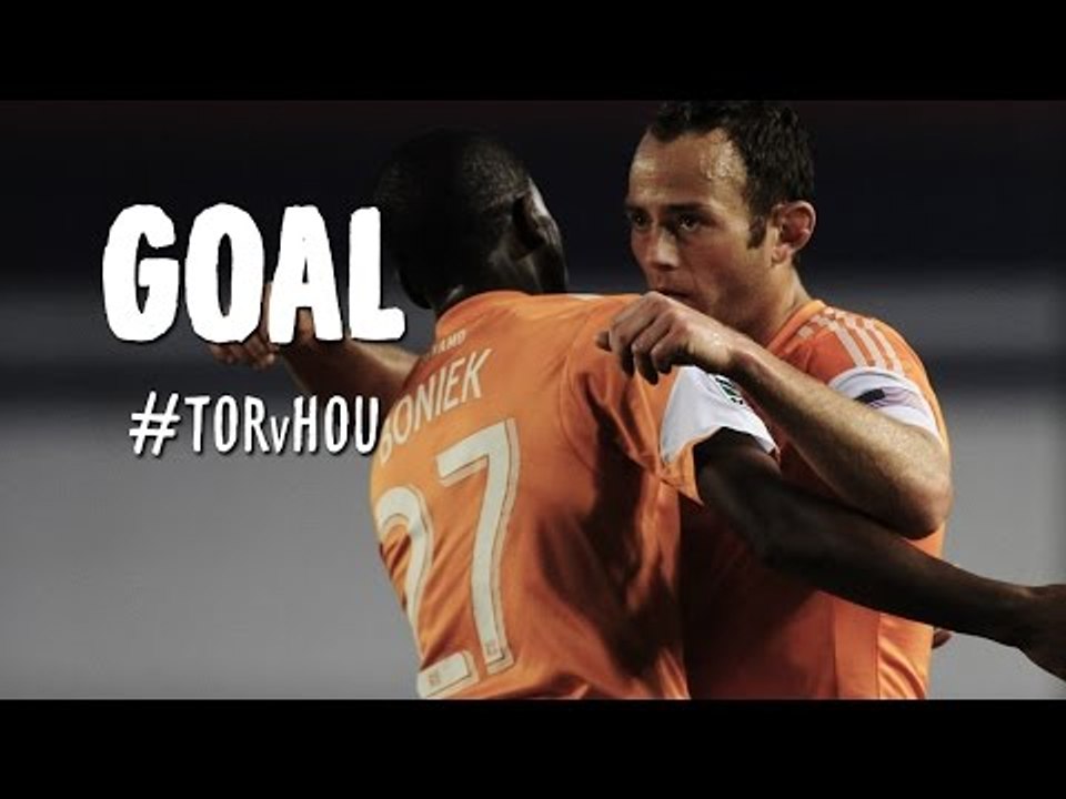 GOAL: Brad Davis rips his second through Bendik's legs | Toronto FC vs. Houston Dynamo