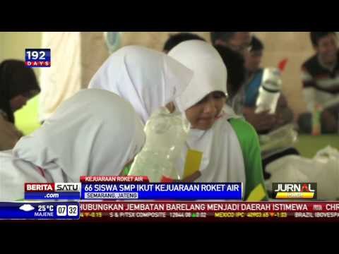 Siswa SMP Adu Ketangkasan Roket Air