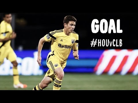 GOAL: Wil Trapp blasts a rocket from outside the box | Houston Dynamo v Columbus Crew
