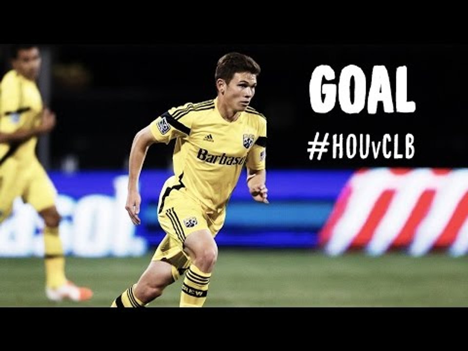 GOAL: Wil Trapp blasts a rocket from outside the box | Houston Dynamo v Columbus Crew