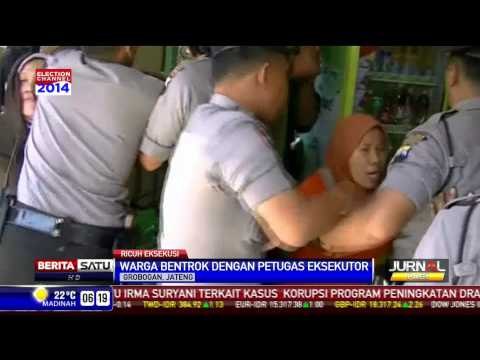 Warga Grobogan Bentrok dengan Eksekutor