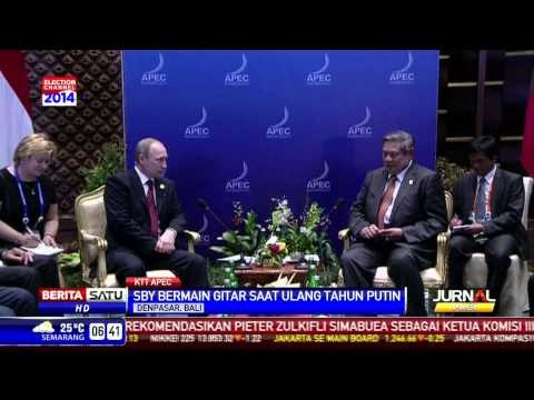 Presiden SBY Main Gitar di Ultah Vladimir Putin