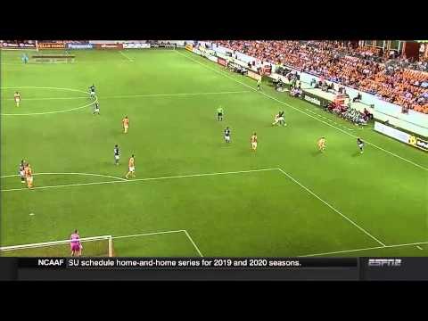 GOAL: Lee Nguyen curls one into the upper corner | Houston Dynamo vs. New England Revolution