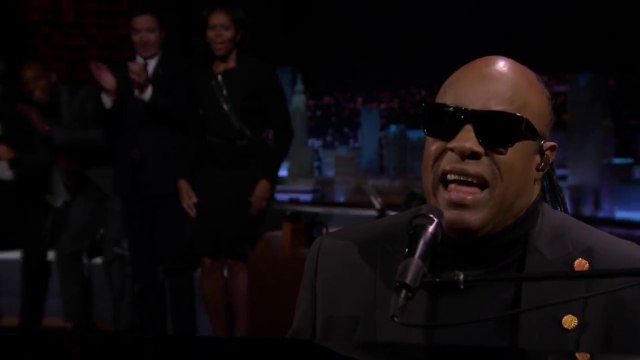 Stevie Wonder déclare son amour à Michelle Obama en chanson