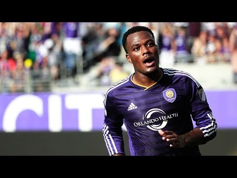 GOAL: Cyle Larin nets late equalizer against Chicago Fire from outside the box