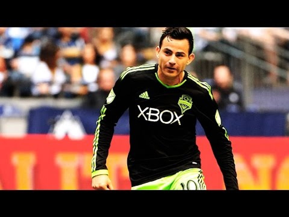 GOAL: Marco Pappa curls a beauty of a goal from distance | Seattle Sounders vs. Colorado Rapids