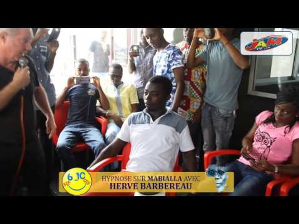 Audispectacle avec Barebereau : Mabialla collé sur la chaise