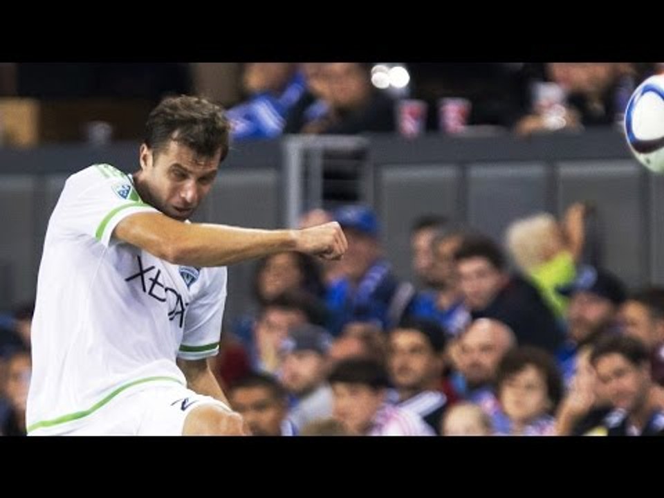 GOAL: Andreas Ivanschitz finishes a beautiful Obafemi Martins pass