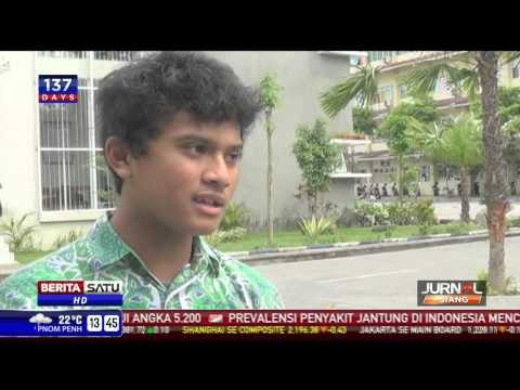 Inovasi Baru Siswa SMP Membuat Helm Berlampu Otomatis