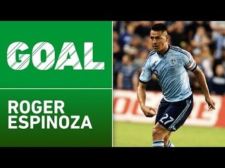 GOLAZO: Roger Espinoza rifles one home from distance
