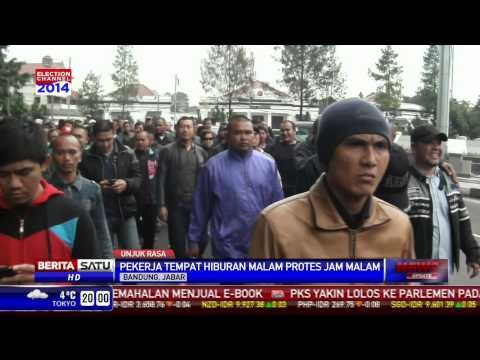 Pekerja Tempat Hiburan Malam Serbu Balai Kota Bandung