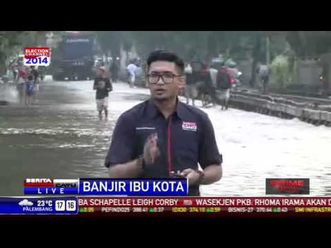 Akibat Banjir, Arus Lalin di Cempaka Mas Macet Parah