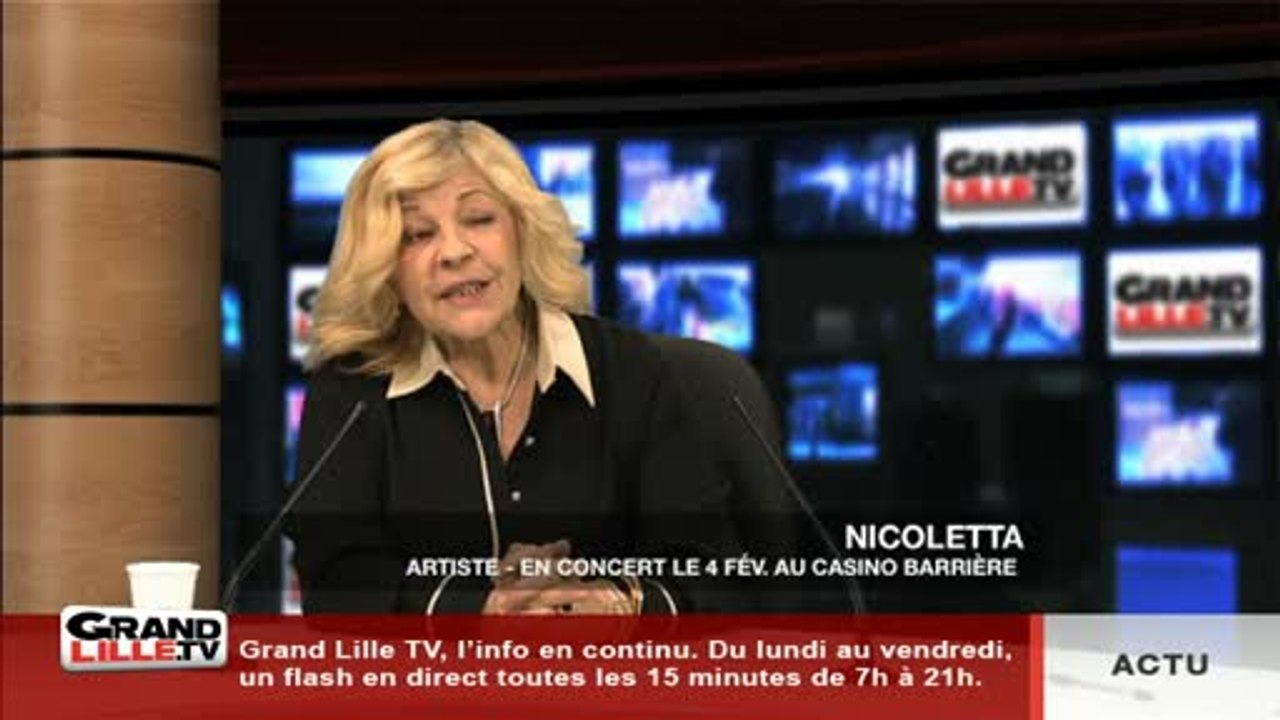 La chanteuse Nicoletta en tournée