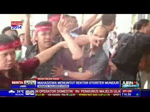 Mahasiswa Samratulangi Bentrok dengan Polisi