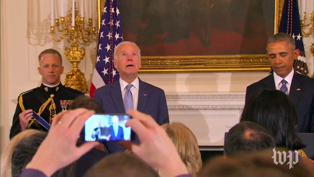 Obama awards Biden Presidential Medal of Freedom