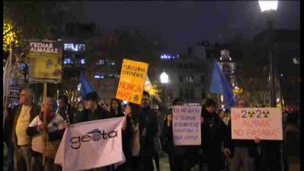 Más de un centenar de activistas piden en Lisboa el cierre de Almaraz