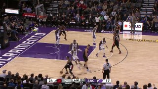 Damian Lillard with the ACROBATIC Reverse Lay-Up _ 12.20.16-0L-sGeiJRlA