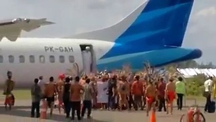 Detik Detik Tengku Zulkarnaen di Tolak Suku Dayak di Kalimantan Barat