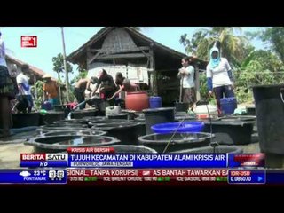 Ratusan Warga Purworejo Berebut Air Bersih