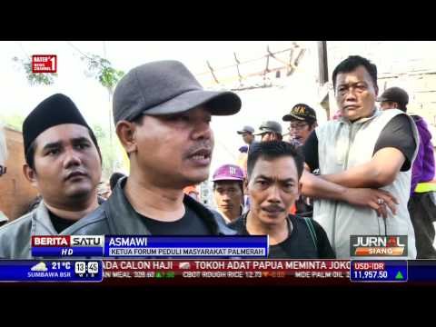 Warga Bantaran Kali Grogol Protes Pembongkaran Rumah