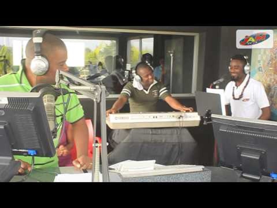 LE MEILLEUR DU "6-10": DANNY BLAKK SOUTIENT LES ELEPHANTS