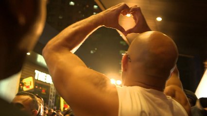 Vin Diesel Gets Crowd Roaring At 'xXx: The Return of Xander Cage' Mumbai Premiere