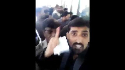 Guy Exposing Pakistan Railway & Khawaja Saad Rafique..