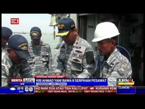 KRI Ahmad Yani Bawa Serpihan Pesawat AirAsia QZ8501