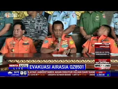 Basarnas: Diduga sebagian Besar Jenazah Korban Masih dalam Pesawat