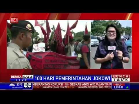 Sejumlah Elemen Massa Berdemo di Depan Istana Negara