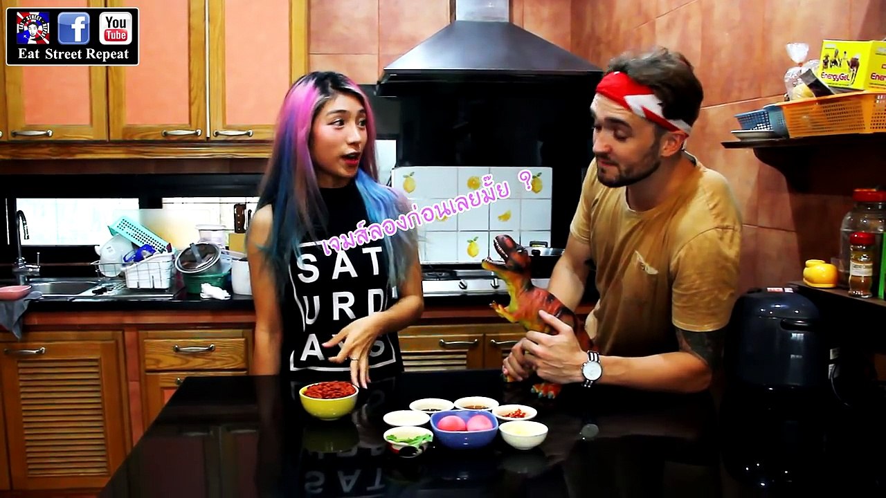 ไข่เยี่ยมม้ามหาประลัย Try pink egg again!!  ••Cooking and Eating EP.2••