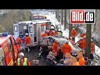 Black Ice, accident de la circulation, B-rolls, spin-outs Footage Snow Storm Minnesota