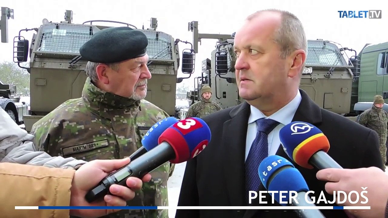 Minister obrany P. Gajdoš odovzdal vojakom 29 nových vozidiel